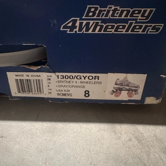 Britney 4-Wheelers Gray and Orange Roller Skates - Picture 2 of 10